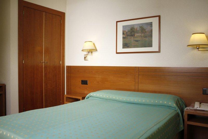 Hotel Yit Conquista De Toledo Dış mekan fotoğraf